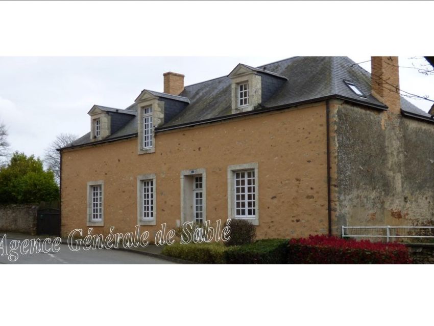 Maison de Maître  en Sarthe secteur Brulon - Région Sablé -  Mans 