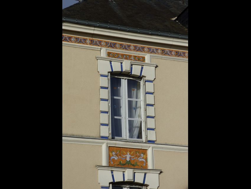 Maison bourgeoise Napoléon III - Faïence en façade.